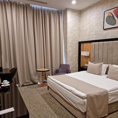 Premium Hotel Гянджа Экстерьер фото