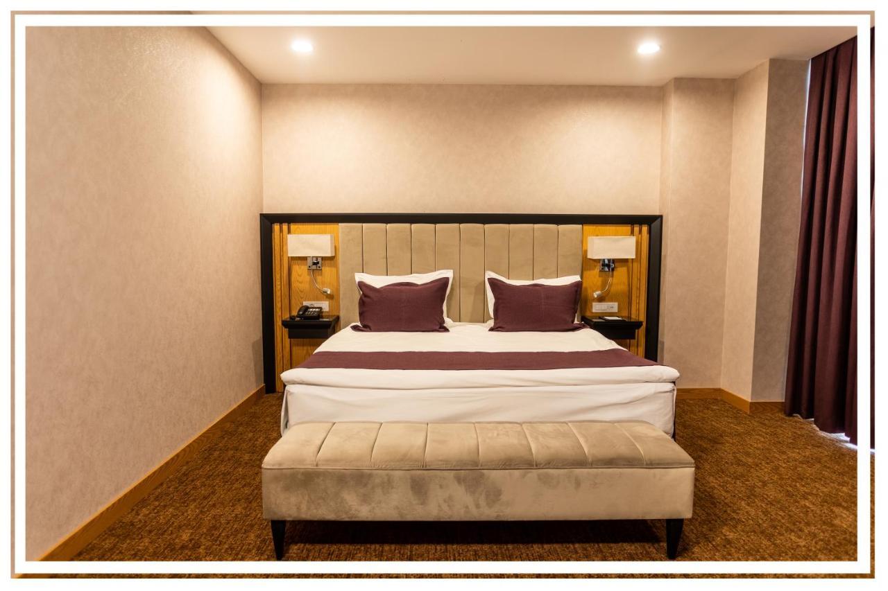 Premium Hotel Гянджа Экстерьер фото