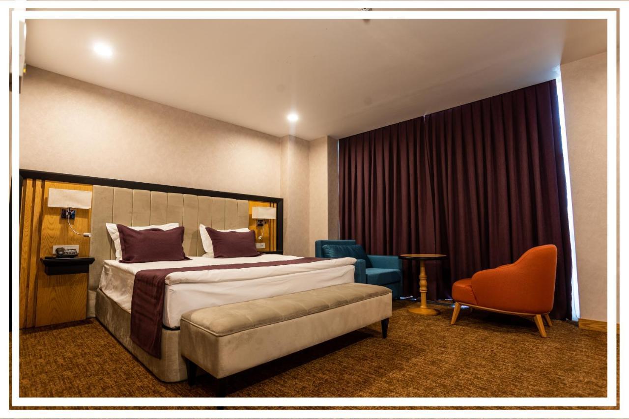Premium Hotel Гянджа Экстерьер фото