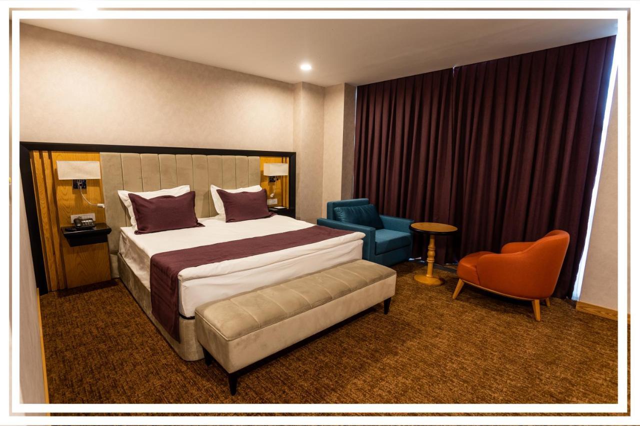 Premium Hotel Гянджа Экстерьер фото