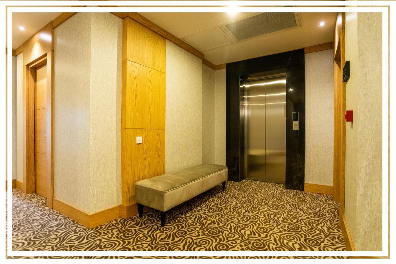Premium Hotel Гянджа Экстерьер фото