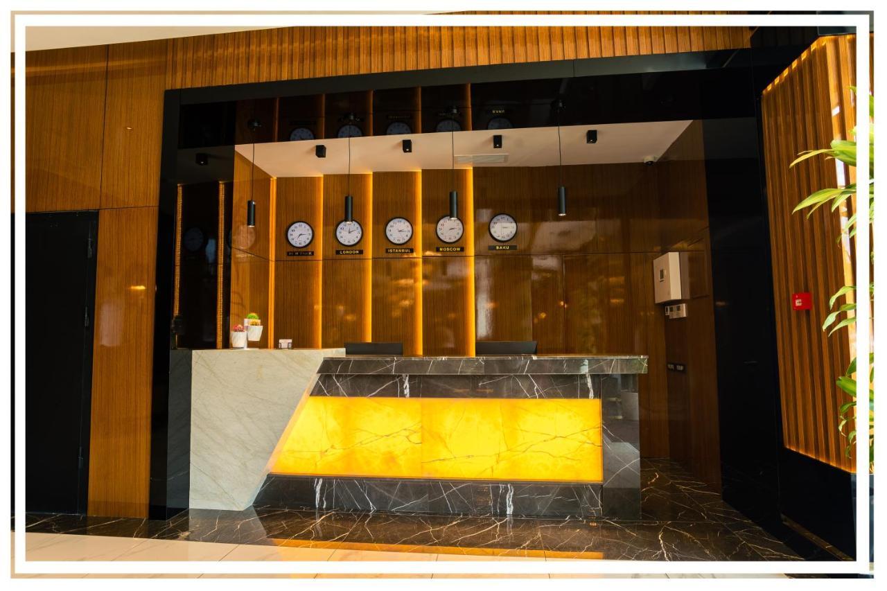 Premium Hotel Гянджа Экстерьер фото